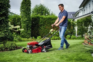 Einhell Benzinegrasmaaier GC-PM 40/2 S