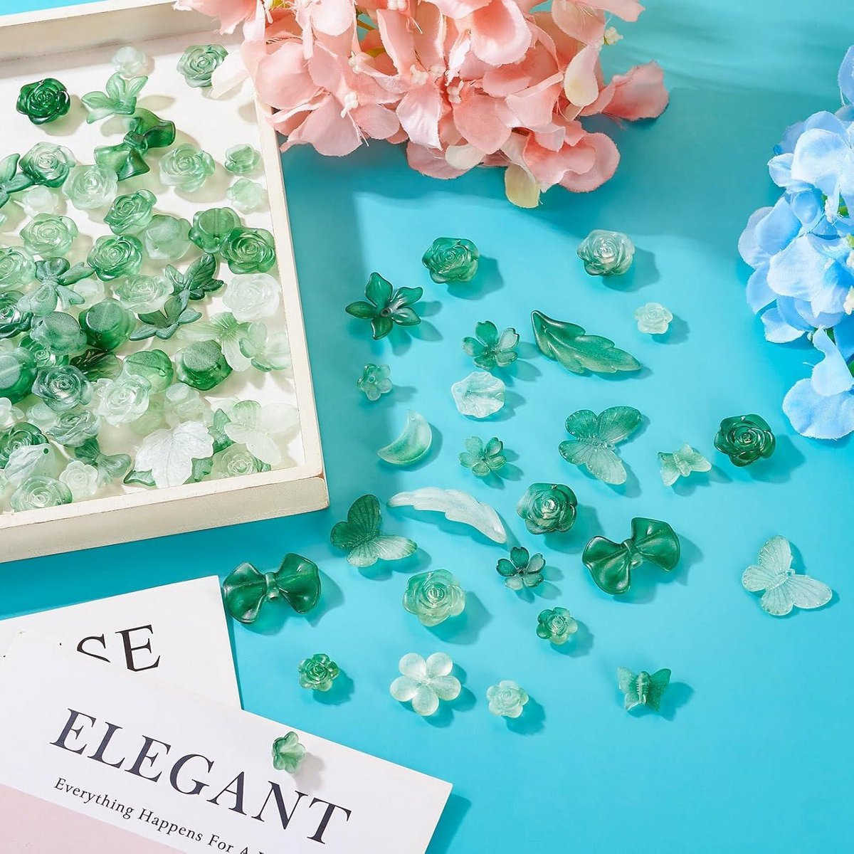 Groene matte acryl kralen mix 100g - bloemen en vormen