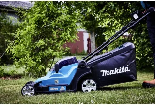 Makita DLM432Z 18V Grasmaaier Zonder Accu en Lader