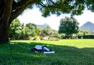 Mammotion Luba 2 AWD 800 mini robotmaaier 2025