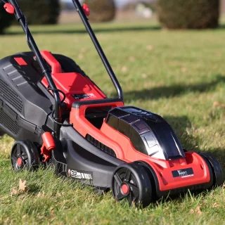 YARDIO Tools Grasmaaier Lawnmaster 320 21V 4.0Ah Accu