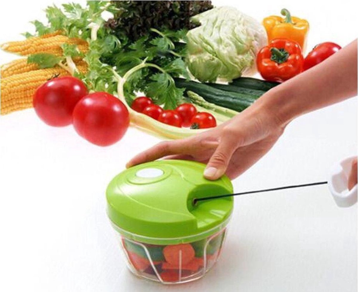 Wat vinden we goed aan de BORVAT Groentesnijder RVS 500ml Handmatig Groen