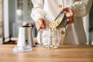 SnelShoppen Family Care elektrische vleesmolen met glazen kom 600 ml