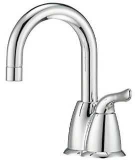 Instapbare instant warmwaterdispenser met roestvrijstalen tank