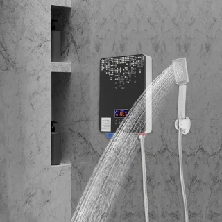 Elektrische doorstroomboiler met handdouche zwart