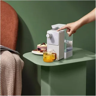 Heetwater dispenser