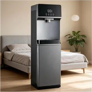 Heetwaterdispenser en waterkoeler grijs