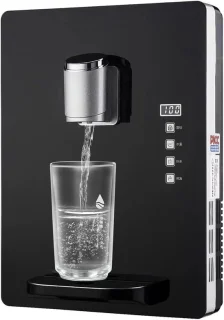 Instant warmwaterkraan wandgemonteerd