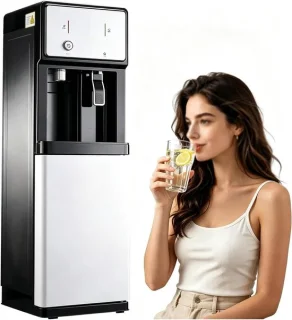 Waterkoeler met heetwaterdispenser