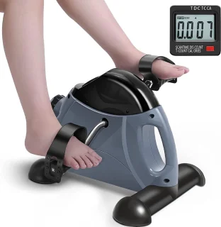 Onder-bureau pedaaltrainer