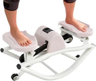 Steppende buikspiertrainer