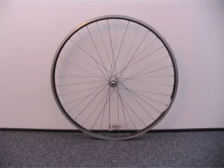 Voorwiel 28 x 1 1/4 - Ryde ZAC19 velg - aluminium naaf - zwart