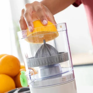Oplaadbare elektrische sinaasappelpers 250 ml Luchtdichte antidruppeldop Elektrische sapcentrifuge Snelheid 22000 toeren per minuut Automatische uitschakeling - snel citruspersapparaat - makkelijk schoon te maken. sapcentrifuge groenten en fruit