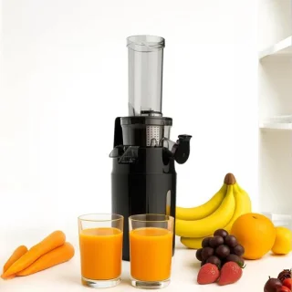 Compacte cold‑press juicer: vers sap, weinig gedoe