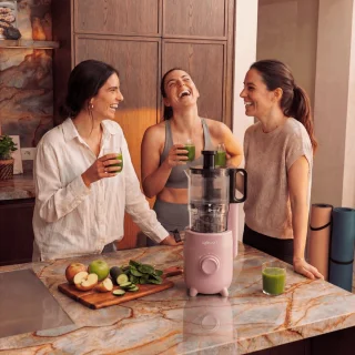 Wat vinden we goed aan de Safecourt Kitchen Slow Juicer Sapcentrifuge Roze