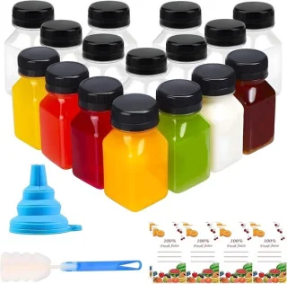 Set van 16 mini plastic juiceflessen 120ml met doppen, labels, trechter en borstel