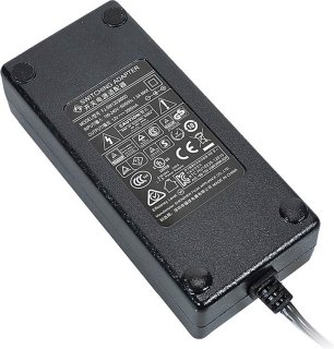 Wat vinden we goed aan de Medeli MAD12/3000 voeding