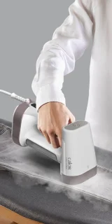 Calor Pure Force DT8720C0 – 2-in-1 kledingstomer & strijkijzer – 1.800 W – Boost-modus – 4 stoomstanden