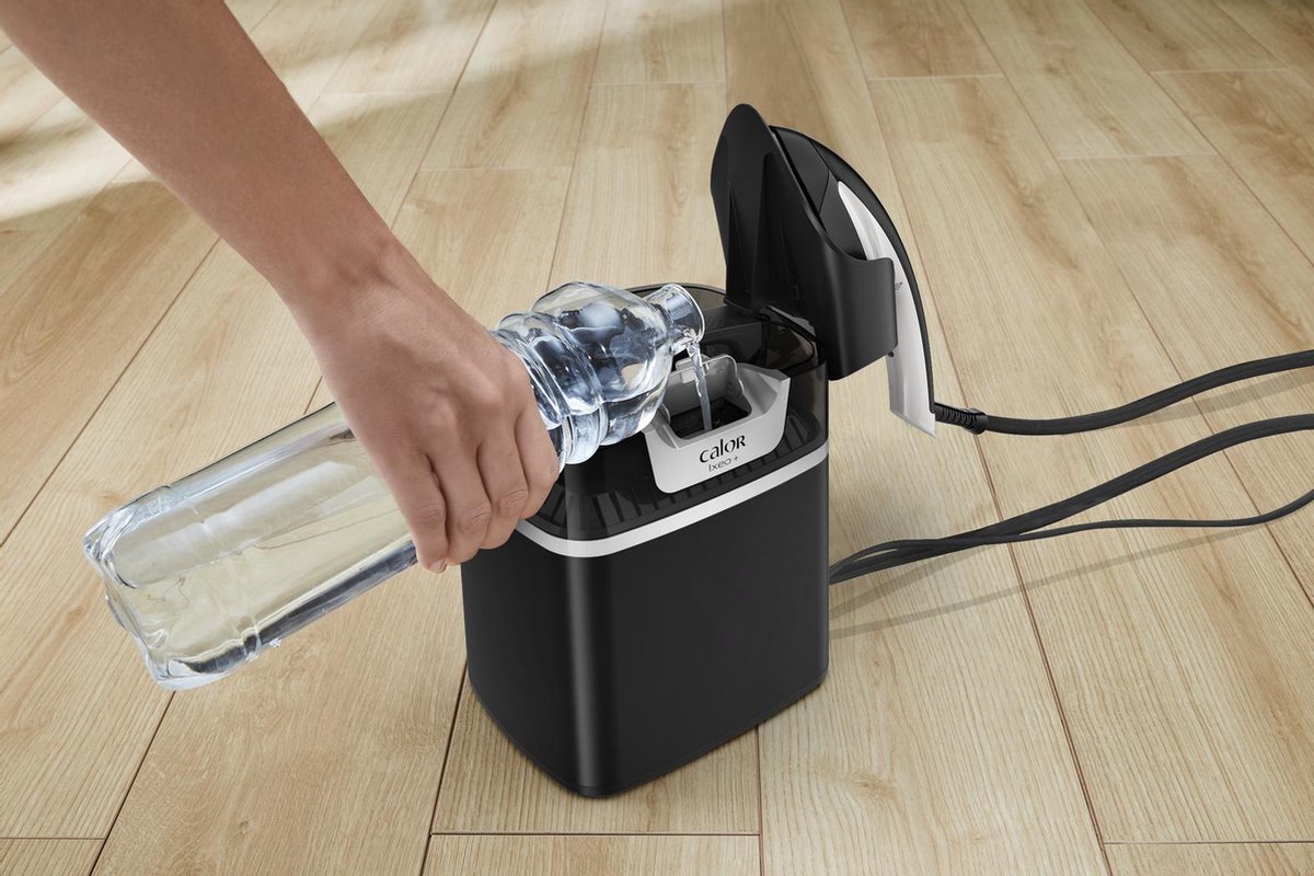 Calor Ixeo+ QT1510C0 Kledingstomer Black/Silver