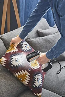 Kledingstomer met opvouwbare kop