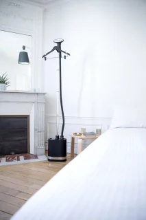 SteamOne Stilys SY70SB kledingstomer zwart