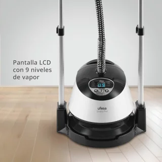 Verticale Stoomstrijkijzer 1580W