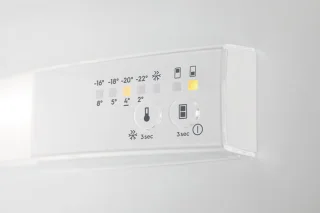 AEG SCB618E6TS Koel-vriescombinatie Inbouw 254L Wit
