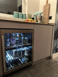 Bierkoelkast Brussel RVS 126 flessen glazen deur