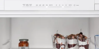 Bosch Serie 2 KIN96NSE0 Koel-vriescombinatie Inbouw Wit