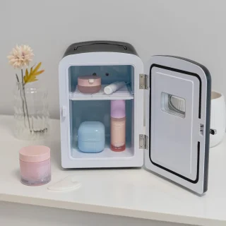 Cosmetische Minikoelkast 4L