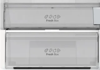 Hisense RB440N4AFA Koel-vriescombinatie Zwart 336L