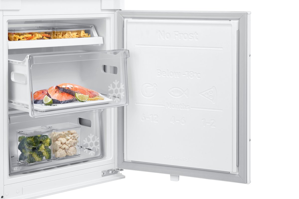 Samsung BRB26705DWW Koelvriescombinatie Inbouw 264L Wit
