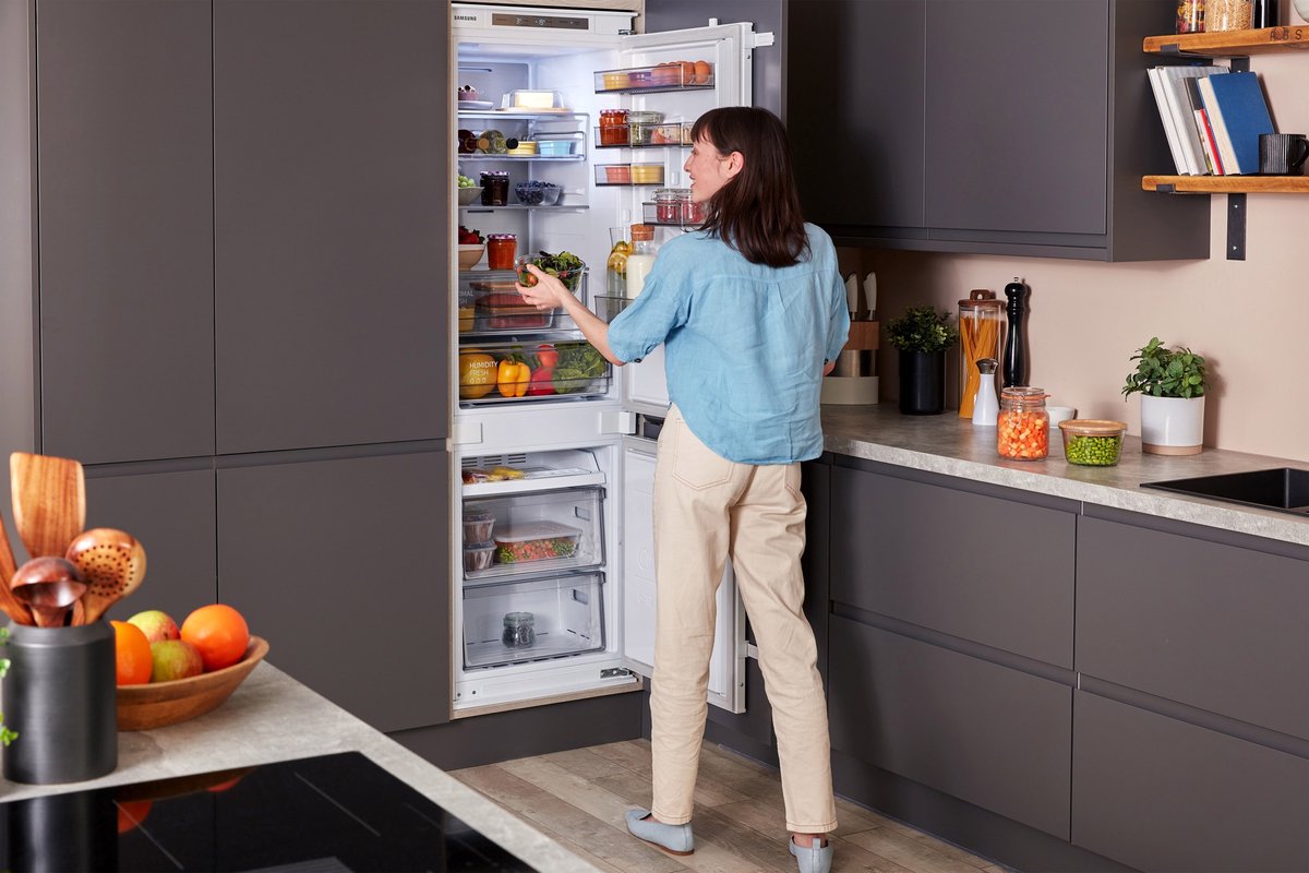 Samsung BRB26705DWW Koelvriescombinatie Inbouw 264L Wit