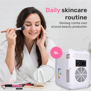 Soft & Silky Mini Skincare Fridge inclusief Roller