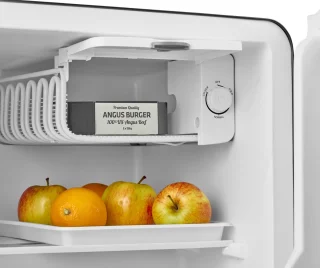 Tomado TRM4701B Retro mini koelkast 47L zwart