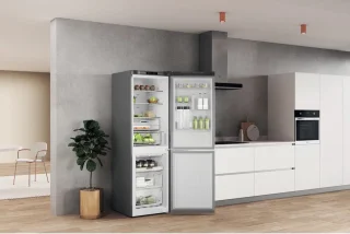 Whirlpool W7X 82I OX Koelvriescombinatie