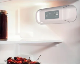 Whirlpool WBUF011 geïntegreerde koelkast wit