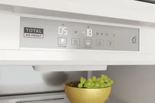 Whirlpool WHC18 T574 P Koel-vriescombinatie Inbouw 250L Wit