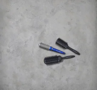 Round Brush for Medium Hair - NanoIonic Conditioning, Crimped Bristles - Soft Touch Easy Grip Handle