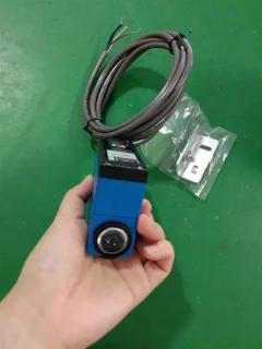 Kleurmarkeringssensor - foto-elektrisch oog - zwart