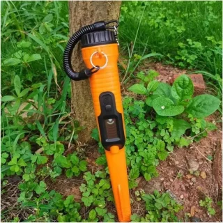Metaaldetector pinpointer onderwater oranje zwart