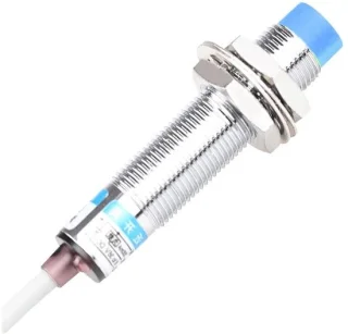Naderingssensor inductief DC PNP normaal open 8 mm zilver