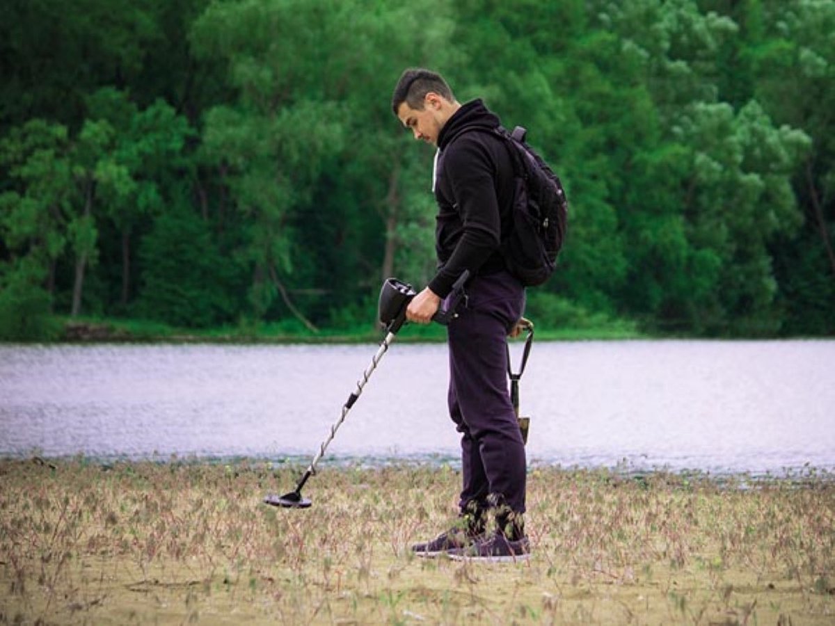 Wat vinden we goed aan de Velleman Metaaldetector met waterdichte zoekspoel 18 cm, analoog
