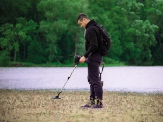 Velleman Metaaldetector met waterdichte zoekspoel 18 cm, analoog