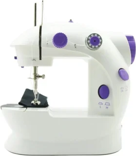 Mini Naaimachine - Draagbare Naaimachine - Met Naai Kit & Tafeltje - Compact - Wit/Paars - met Pedaal - Draadloos - Incl Draad - met Spoelen en Garen - LED Verlichting - Klein - voor Beginners - Gevorderden - Naaiapparaat