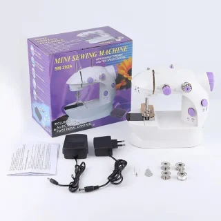 Mini Naaimachine - Draagbare Naaimachine - Met Naai Kit & Tafeltje - Compact - Wit/Paars - met Pedaal - Draadloos - Incl Draad - met Spoelen en Garen - LED Verlichting - Klein - voor Beginners - Gevorderden - Naaiapparaat