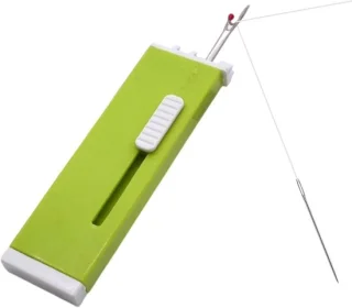 Automatische naaldinrijger voor naaimachine - Groen