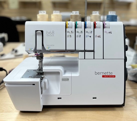 Bernette Airlock B68 naaimachine