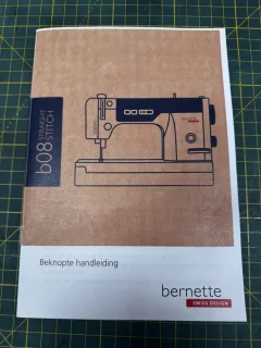 BERNETTE b08 Rechtstikmachine