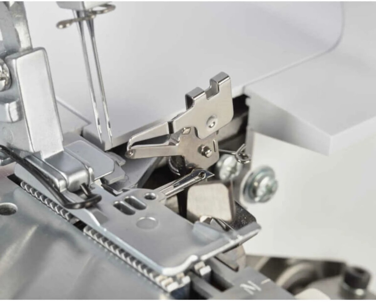 Bernette B44 lockmachine